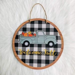 Welcome Fall Pumpkin Truck Decor